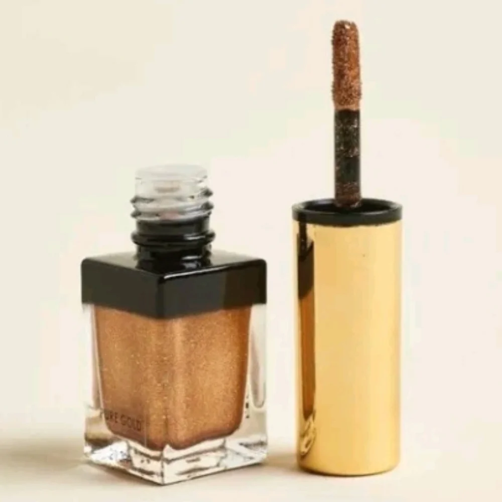 🆕 Eloise Get Lit Metallic Foiled Liquid Eye Shadow